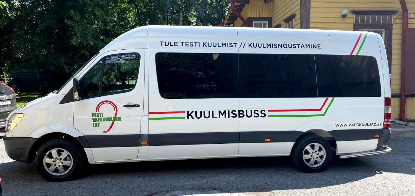 Kuulmisbuss